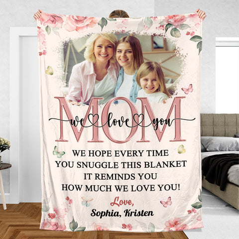 We Love You Mom - Personalized Blanket - Meaningful Gift For Birthday