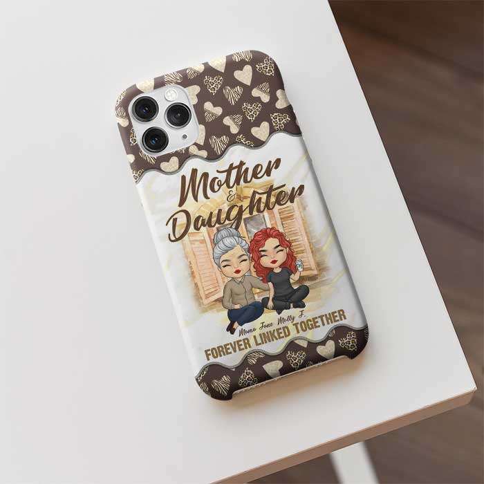 Mother And Daughters Forever Linked Together - Gift For Mom, Personalized Phone Case