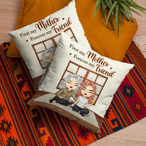 Mother And Daughter Forever Linked Together - Gift For Mom, Personalized Pillow (Insert Included)