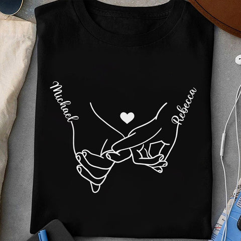 Holding Hands Couple Name - Personalized Hoodie/T-Shirt - Best Gift For Couple