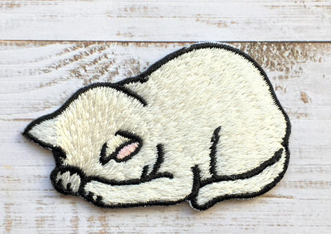 Sleeping Cat embroidered patches - Iron on patch